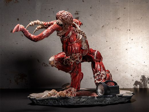 Коллекционная фигура Ликер Resident Evil Licker Statue Numskull