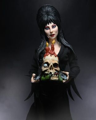 Коллекционная фигура Эльвира повелительница тьмы Elvira, Mistress of the Dark Clothed