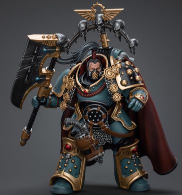 Коллекционная фигура Претор Легиона Сыновей Гора Warhammer 40k Sons of Horus Legion Praetor with Power Axe 1/18