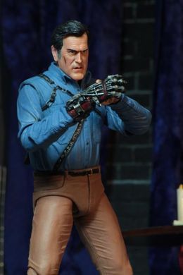 Коллекционная фигура Эш против зловещих мертвецов Ash vs. Evil Dead Ultimate Ash