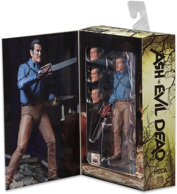 Коллекционная фигура Эш против зловещих мертвецов Ash vs. Evil Dead Ultimate Ash