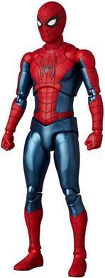 Коллекционная фигура Человек-паук Spider-Man: No Way Home MAFEX No.262 Spider-Man (New Red & Blue Suit)