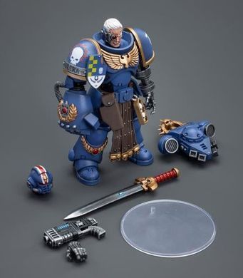 Колекційна фігура Лейтенант Ультрамаринів із силовим кулаком Warhammer 40k Ultramarines Lieutenant with Power Fist 1/18