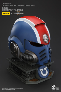 Колекційний шолом Лейтенанта Тітуса з підставкою Warhammer 40,000: Space Marine 2 Ultramarines Lieutenant Titus' MKX Wearable Helmet Replica with stand