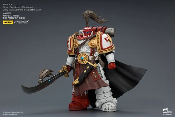 Колекційна фігура Хібу Хан, Шукач Спокути Warhammer: The Horus Heresy White Scars Hibou Khan Seeker of Atonement with The Breath of the Storm Powersword 1/18