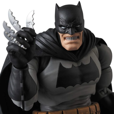 Колекційна фігура Бетмен Повернення Темного Лицаря Batman: The Dark Knight Returns MAFEX No.106 Batman (reissue)