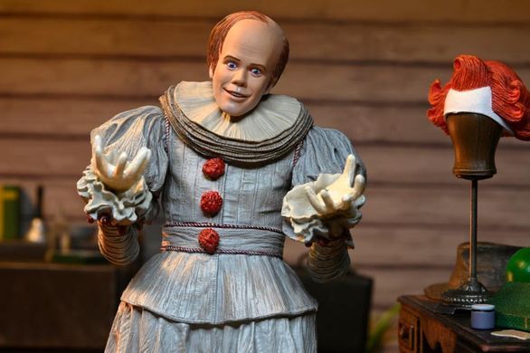Коллекционная фигура Пеннивайз Боб Грей IT: Welcome to Derry Ultimate Bob Gray as Pennywise