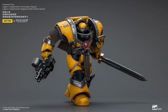 Коллекционная фигура Сержант Имперских Кулаков в броне Катафракт Warhammer: The Horus Heresy Imperial Fists Legion Cataphractii Terminator Squad Legion Cataphractii Sergeant with Power Sword 1/18