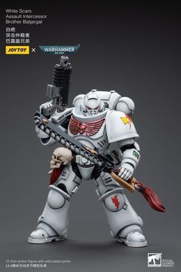 Колекційна фігура піхотинець Білих Шрамів Warhammer 40k White Scars Assault Intercessor Brother Batjargal JoyToy 1/18