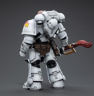 Колекційна фігура піхотинець Білих Шрамів Warhammer 40k White Scars Assault Intercessor Brother Batjargal JoyToy 1/18