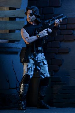 Колекційна фігура Снейк Плісскен Escape from New York – 8″ Clothed Figure – Snake Plissken