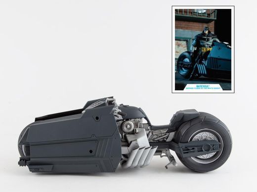 Колекційна фігура Бетцикл Batman: Curse of the White Knight DC Batcycle